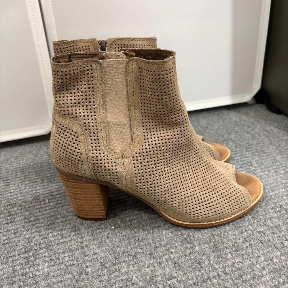 Toms Majorca Peep Toe Bootie